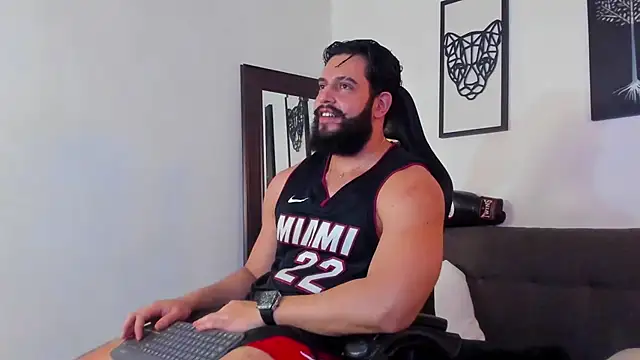 Justin kingX7 online show from August 2, 5:06 am