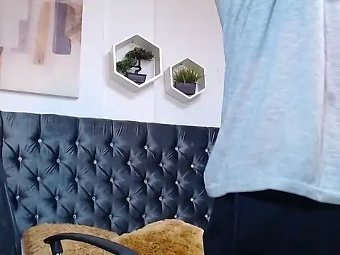 Snapshot of adrian_ray chatting on October 1, 6:25 pm adrian ray online show from October 1, 6:25 pm