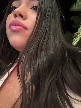 SofiaWildee online show from June 13, 12:19 am