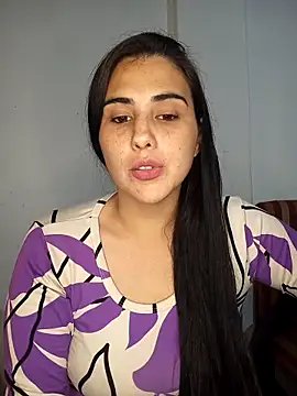 Snapshot of kariciasecreta chatting on September 12, 1:28 am kariciasecreta online show from September 12, 1:28 am