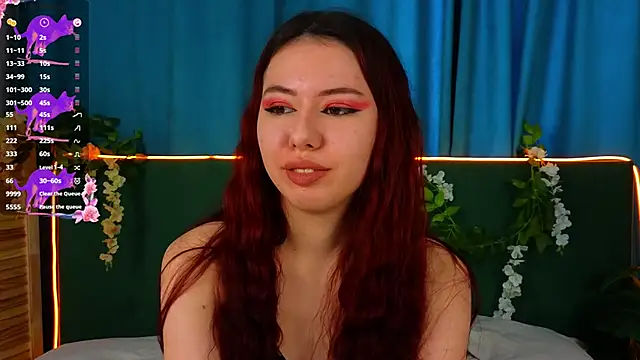 Snapshot of JenniferGlover chatting on November 22, 7:07 am JenniferGlover online show from November 22, 7:07 am