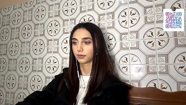 Snapshot of LinaMour chatting on November 28, 10:34 pm LinaMour online show from November 28, 10:34 pm