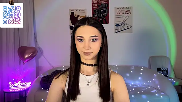LinaMour online show from April 28, 10:15 pm