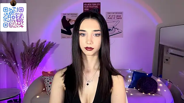 LinaMour online show from August 6, 10:33 pm