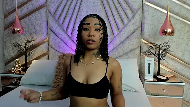 SkylerBloomm online show from March 17, 3:44 am