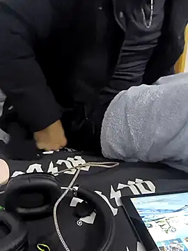 yazinyazin1 online show from December 1, 1:16 pm