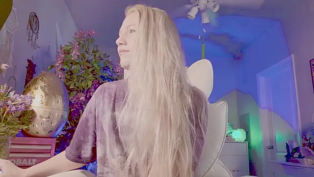 Talulaa online show from March 14, 11:54 pm