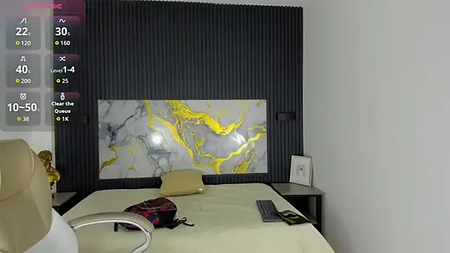 SantiagoRusso18 online show from December 1, 9:58 am