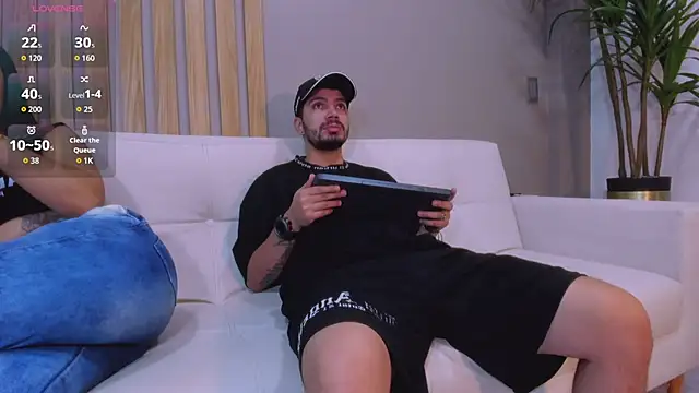 aronandluna online show from October 10, 2:27 pm