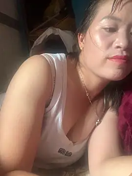 tuyetnhi-00 online show from September 11, 7:19 am