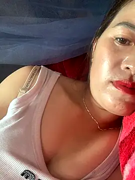 tuyetnhi-00 online show from September 19, 1:51 am