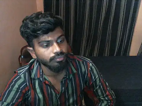 Snapshot of indianbighard21 chatting on June 15, 1:35 pm indianbighard21 online show from June 15, 1:35 pm
