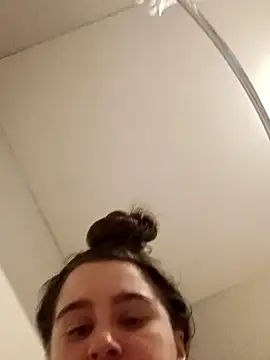 Snapshot of freakylittlebitch69 chatting on November 17, 6:03 pm freakylittlebitch69 online show from November 17, 6:03 pm