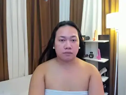 TsUncutKaren online show from November 20, 5:29 am