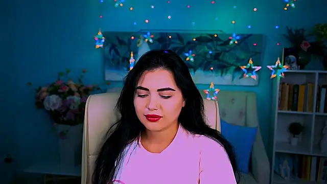 Snapshot of NaomiWilsons chatting on October 27, 8:29 am NaomiWilsons online show from October 27, 8:29 am