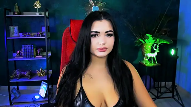 Snapshot of NaomiWilsons chatting on November 17, 8:42 am NaomiWilsons online show from November 17, 8:42 am