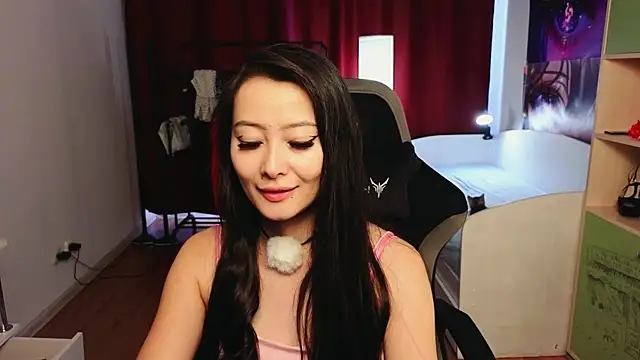 Snapshot of Milly__Foxy chatting on June 6, 7:35 am Milly Foxy online show from June 6, 7:35 am