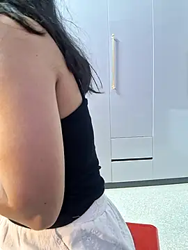 Mlemmz online show from February 25, 10:08 pm