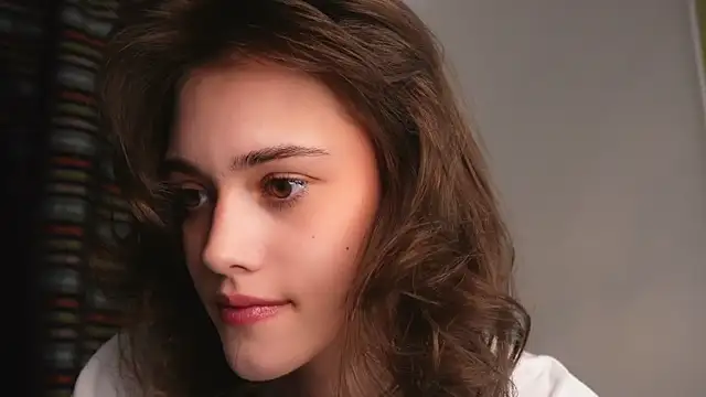 ttragedienne online show from November 10, 1:43 pm