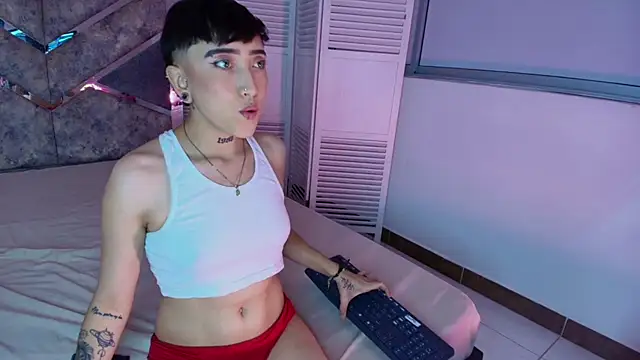 Snapshot of Eryx_Eriscor chatting on October 2, 1:40 pm Eryx Eriscor online show from October 2, 1:40 pm