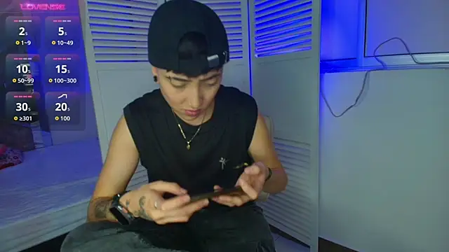 Snapshot of Eryx_Eriscor chatting on November 21, 2:16 pm Eryx Eriscor online show from November 21, 2:16 pm