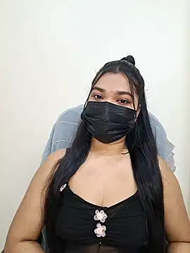 Snapshot of ariya-03 chatting on October 5, 4:44 am ariya-03 online show from October 5, 4:44 am