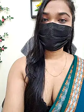 Snapshot of ariya-03 chatting on January 6, 5:33 am ariya-03 online show from January 6, 5:33 am