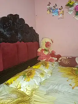 Snapshot of ariya-03 chatting on February 8, 8:12 pm ariya-03 online show from February 8, 8:12 pm