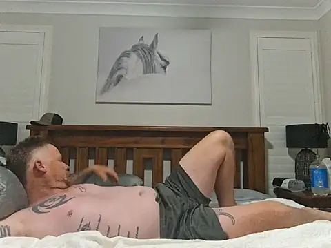 brokecountrylads online show from January 16, 10:30 am