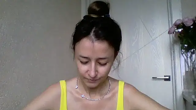 Avenique online show from October 22, 10:48 am