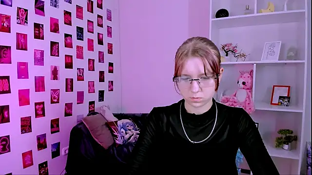 gloria bubble online show from June 16, 7:05 pm