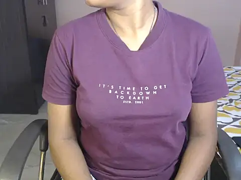 Snapshot of hot_riaa25 chatting on May 11, 6:05 pm hot riaa25 online show from May 11, 6:05 pm