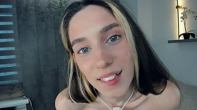 AntonettaTarring online show from June 25, 8:08 am