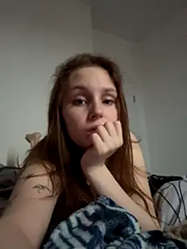 HoneyLace  online show from December 3, 11:08 am