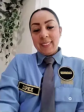 Snapshot of CRISTAL__11 chatting on October 7, 12:46 pm CRISTAL 11 online show from October 7, 12:46 pm