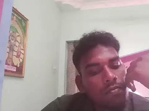 Snapshot of Tamilgud23 chatting on May 4, 6:09 am Tamilgud23 online show from May 4, 6:09 am