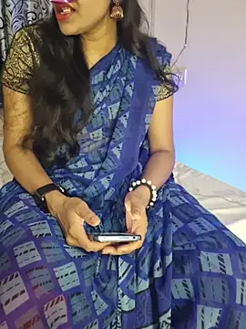 Snapshot of hot_spicey chatting on April 21, 5:17 pm hot spicey online show from April 21, 5:17 pm