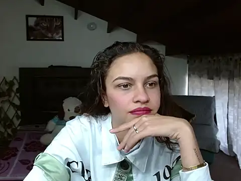 Skylovershot online show from November 12, 1:55 pm