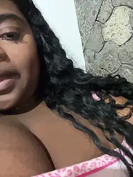 Snapshot of LunaSthena chatting on November 2, 12:24 am LunaSthena online show from November 2, 12:24 am