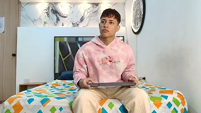 Snapshot of GRETTY_BOYS chatting on October 11, 7:18 am GRETTY BOYS online show from October 11, 7:18 am