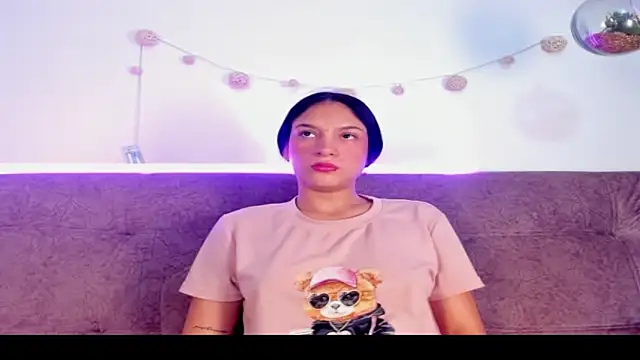 violet 77711 online show from December 22, 1:08 pm