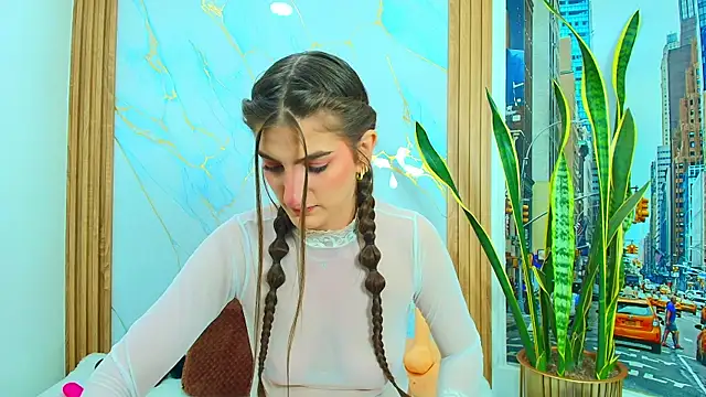 Dafne castro  online show from June 10, 7:35 pm
