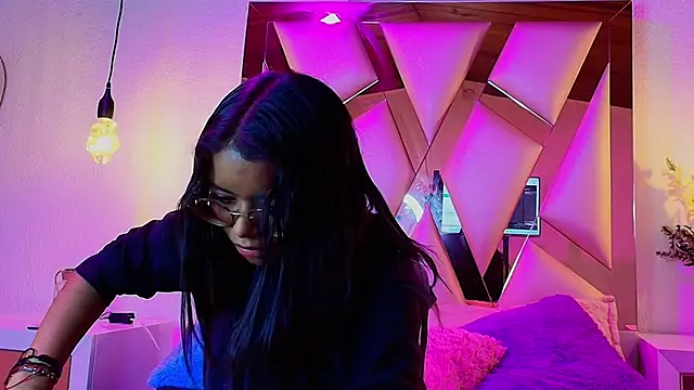 lilith and draven nom online show from October 16, 10:55 pm