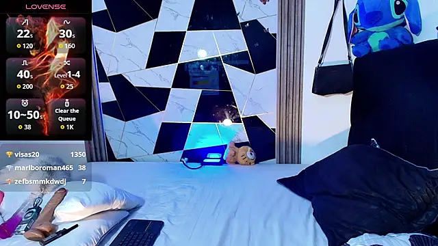 sophia arevalo online show from November 30, 7:29 pm