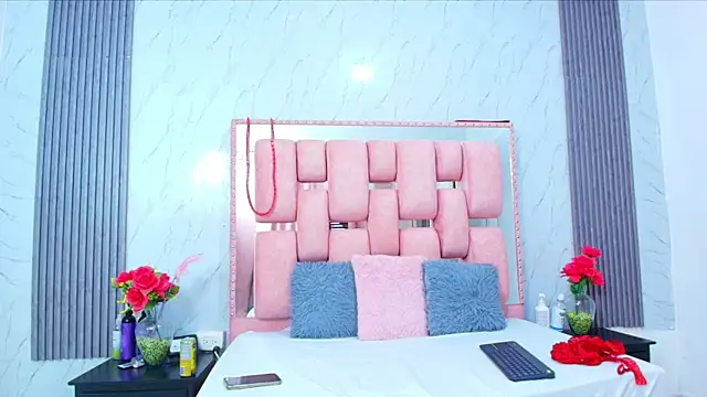 Snapshot of SofiaSommers chatting on November 10, 7:13 pm SofiaSommers online show from November 10, 7:13 pm