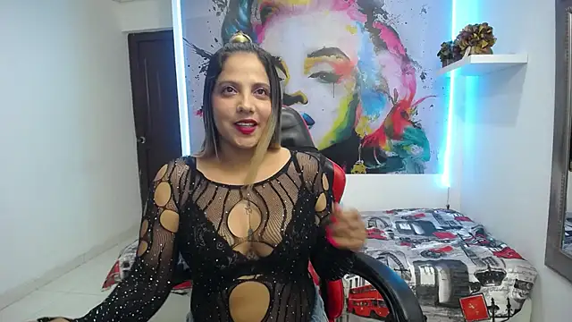 Snapshot of tiana_breeze chatting on October 9, 1:36 am tiana breeze online show from October 9, 1:36 am