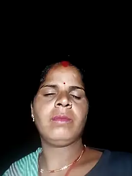Snapshot of Sapna_cutt chatting on September 20, 3:57 pm Sapna cutt online show from September 20, 3:57 pm