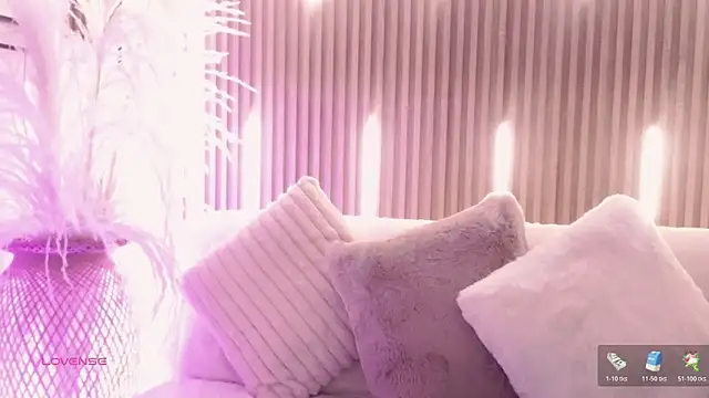 ArianaSantana online show from November 13, 12:48 pm