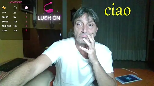 Snapshot of lattediyak chatting on October 23, 12:21 am lattediyak online show from October 23, 12:21 am