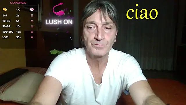 Snapshot of lattediyak chatting on October 26, 1:11 am lattediyak online show from October 26, 1:11 am